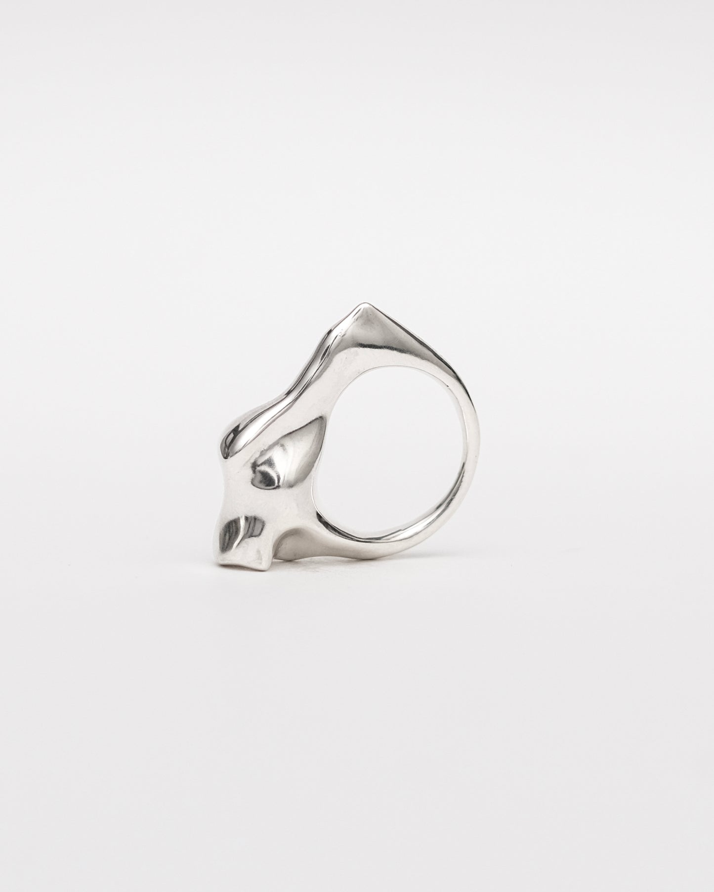 Grus Ring