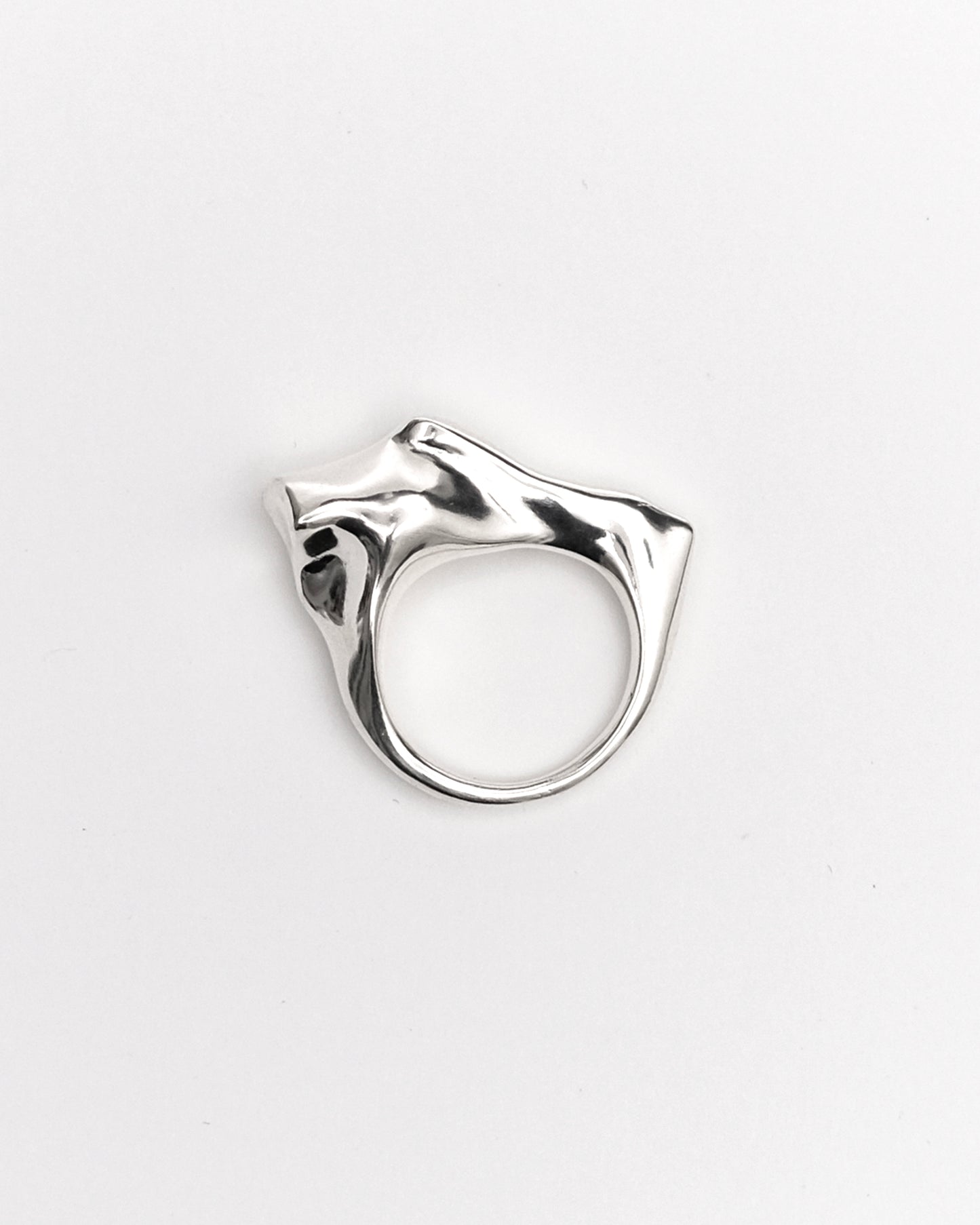 Grus Ring